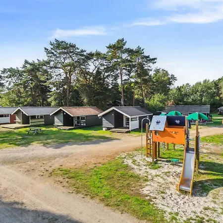 Johan - 200m From The Sea By Interhome